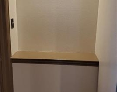 1621 Colonial Drive - Photo Thumbnail 15