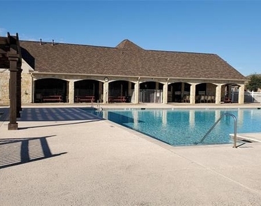 1621 Colonial Drive - Photo Thumbnail 28