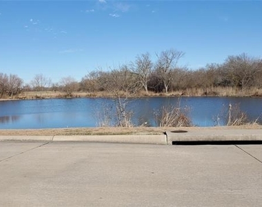 1621 Colonial Drive - Photo Thumbnail 31