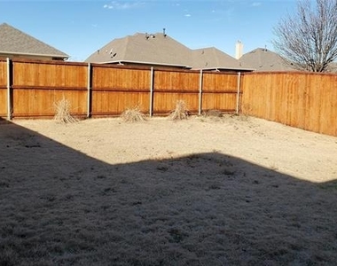 1621 Colonial Drive - Photo Thumbnail 26