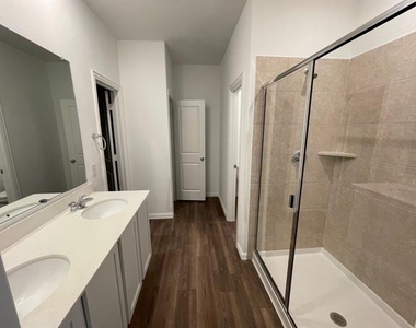 3700 Milkweed Road - Photo Thumbnail 10