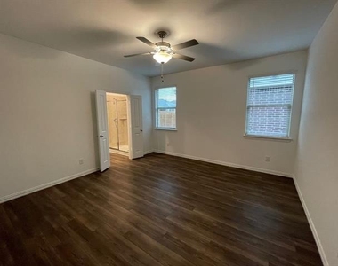 3700 Milkweed Road - Photo Thumbnail 9