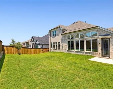 2901 Adon Springs Lane - Photo Thumbnail 31
