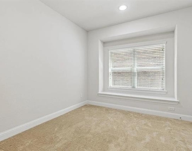 2901 Adon Springs Lane - Photo Thumbnail 14
