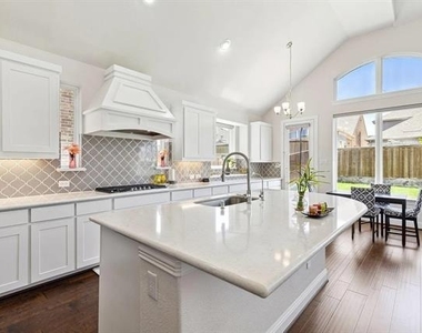 2901 Adon Springs Lane - Photo Thumbnail 18