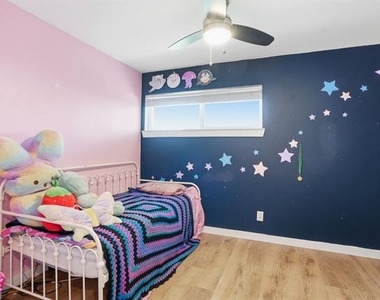 5017 Fox Hill Lane - Photo Thumbnail 6