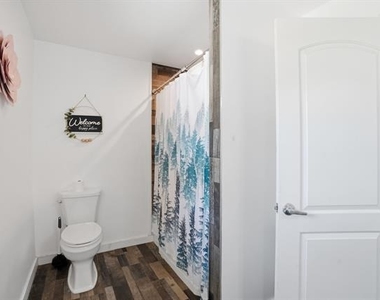 5017 Fox Hill Lane - Photo Thumbnail 3