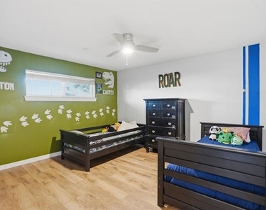 5017 Fox Hill Lane - Photo Thumbnail 4