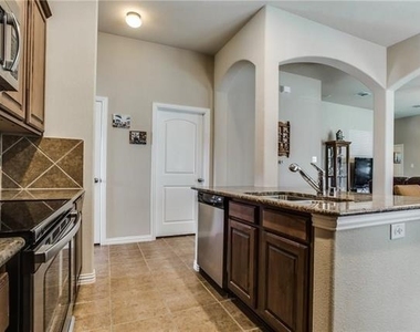 941 Lake Worth Trail - Photo Thumbnail 2
