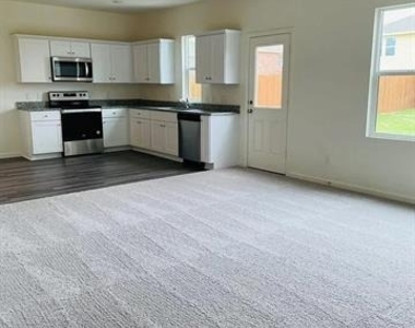 603 Delaware Avenue - Photo Thumbnail 3