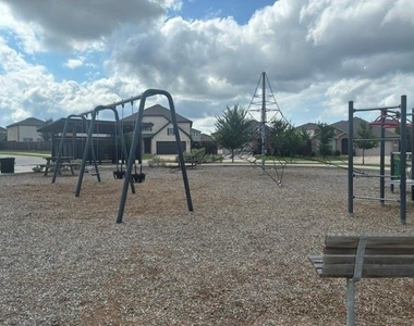 603 Delaware Avenue - Photo Thumbnail 15