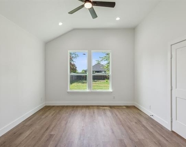 4617 Pickett Street - Photo Thumbnail 11