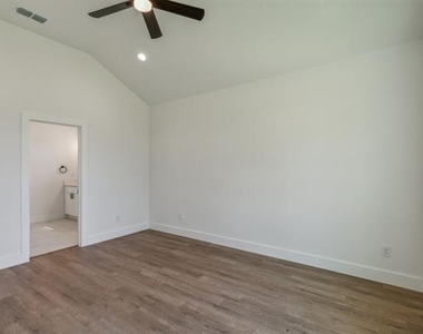 4617 Pickett Street - Photo Thumbnail 13