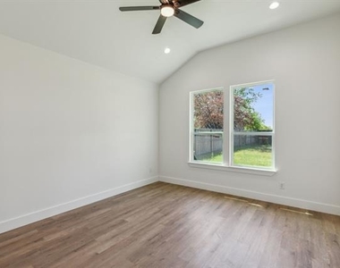 4617 Pickett Street - Photo Thumbnail 15