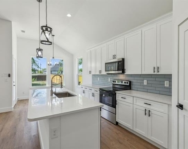 4617 Pickett Street - Photo Thumbnail 6