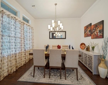 415 Dry Canyon Drive - Photo Thumbnail 2
