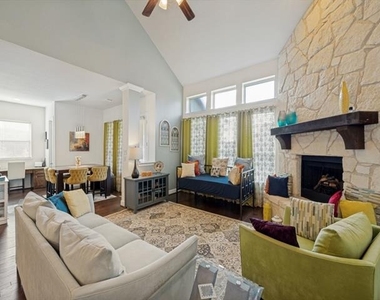 415 Dry Canyon Drive - Photo Thumbnail 8