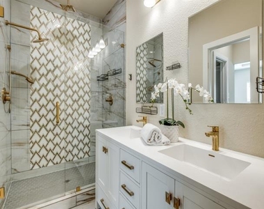 929 S Marlborough Avenue - Photo Thumbnail 19