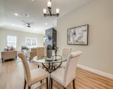 929 S Marlborough Avenue - Photo Thumbnail 13