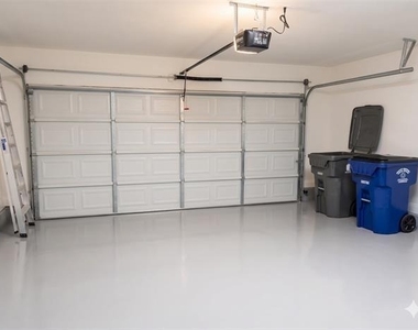 3110 Ross Avenue - Photo Thumbnail 7