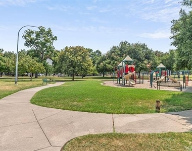 3110 Ross Avenue - Photo Thumbnail 26