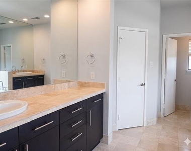3110 Ross Avenue - Photo Thumbnail 15