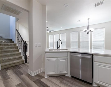 2645 Villa Di Lago - Photo Thumbnail 15