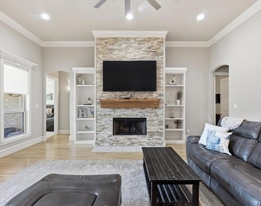 6630 Caliche Circle - Photo Thumbnail 6