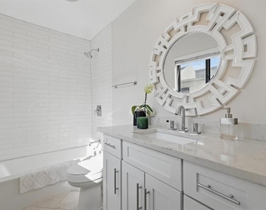 4310 Bowser Avenue - Photo Thumbnail 16