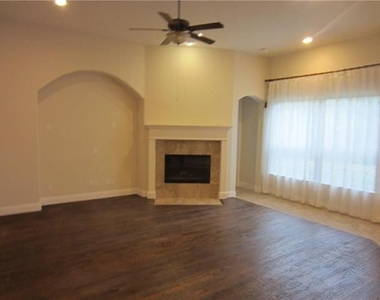12723 Ridge Spring Drive - Photo Thumbnail 4