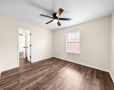 324 N Tolbert Avenue - Photo Thumbnail 18