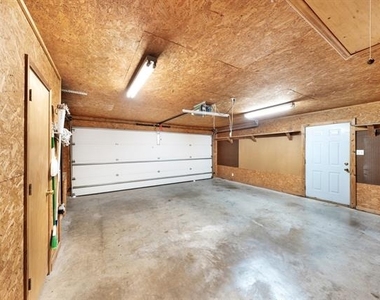 324 N Tolbert Avenue - Photo Thumbnail 23