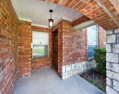 324 N Tolbert Avenue - Photo Thumbnail 27