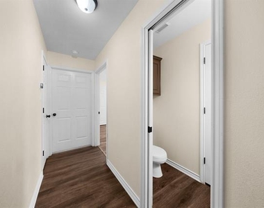 324 N Tolbert Avenue - Photo Thumbnail 12