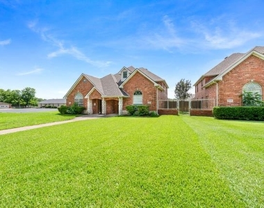 324 N Tolbert Avenue - Photo Thumbnail 28