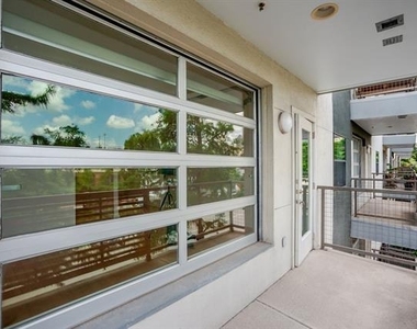 1111 S Akard Street - Photo Thumbnail 21