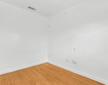 1111 S Akard Street - Photo Thumbnail 19