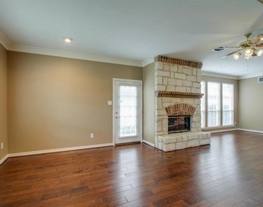 224 Heatherwood Drive - Photo Thumbnail 4