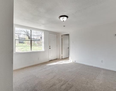 5529 Diaz Avenue - Photo Thumbnail 3