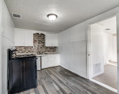 5529 Diaz Avenue - Photo Thumbnail 1