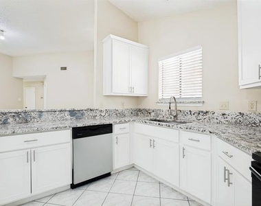 405 Myrtle Drive - Photo Thumbnail 11