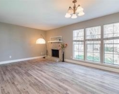 5881 Preston View Boulevard - Photo Thumbnail 8