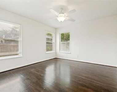 2414 San Medina Avenue - Photo Thumbnail 6