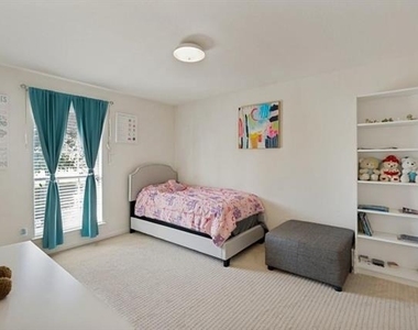 7531 Maribeth Drive - Photo Thumbnail 9