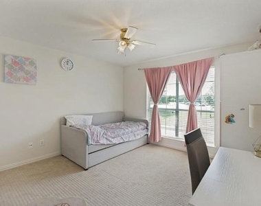 7531 Maribeth Drive - Photo Thumbnail 11