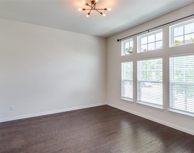 8026 Copper Way - Photo Thumbnail 13