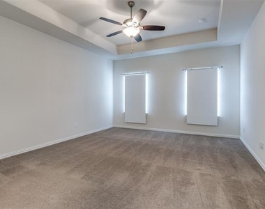 8026 Copper Way - Photo Thumbnail 5