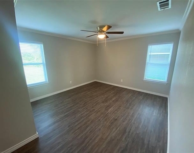 9857 County Road 745 - Photo Thumbnail 11