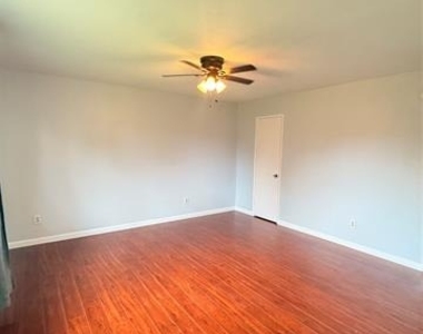 5512 Rutledge Drive - Photo Thumbnail 8