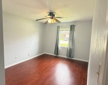5512 Rutledge Drive - Photo Thumbnail 11
